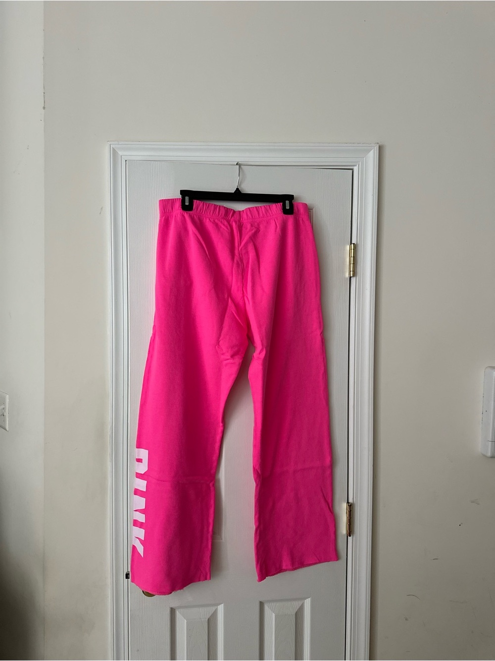 NWT Raw Hem Fleece Sweatpants MED PINK Victorias Secret NWT - Picture 4 of 4